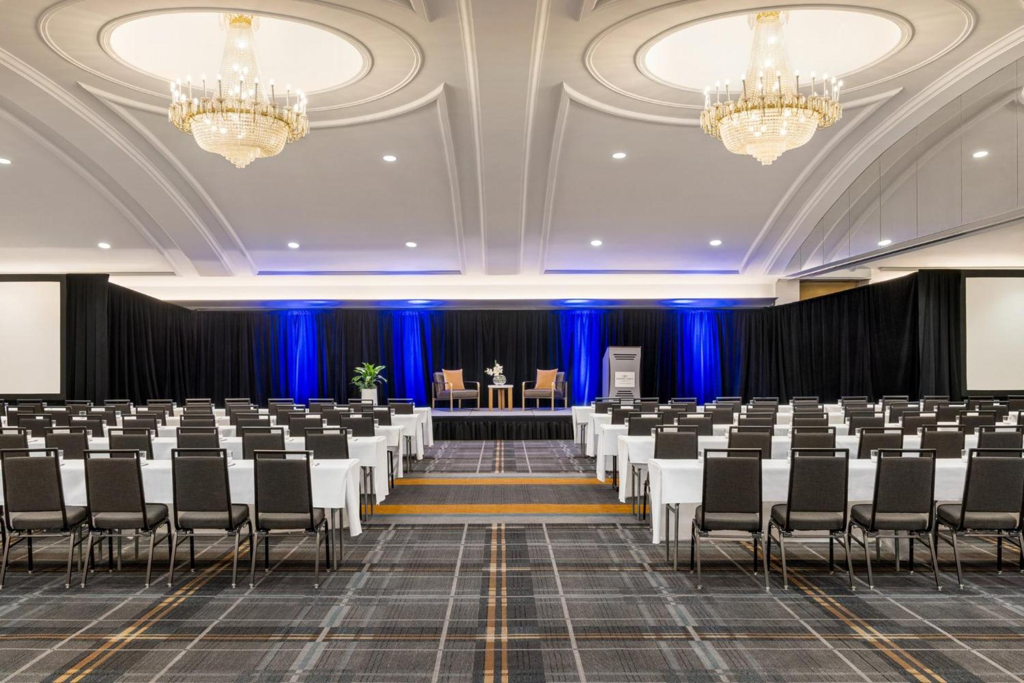 Crowne Plaza Airport Expo Ctr By Ihg Hotel Louisville-Jefferson County