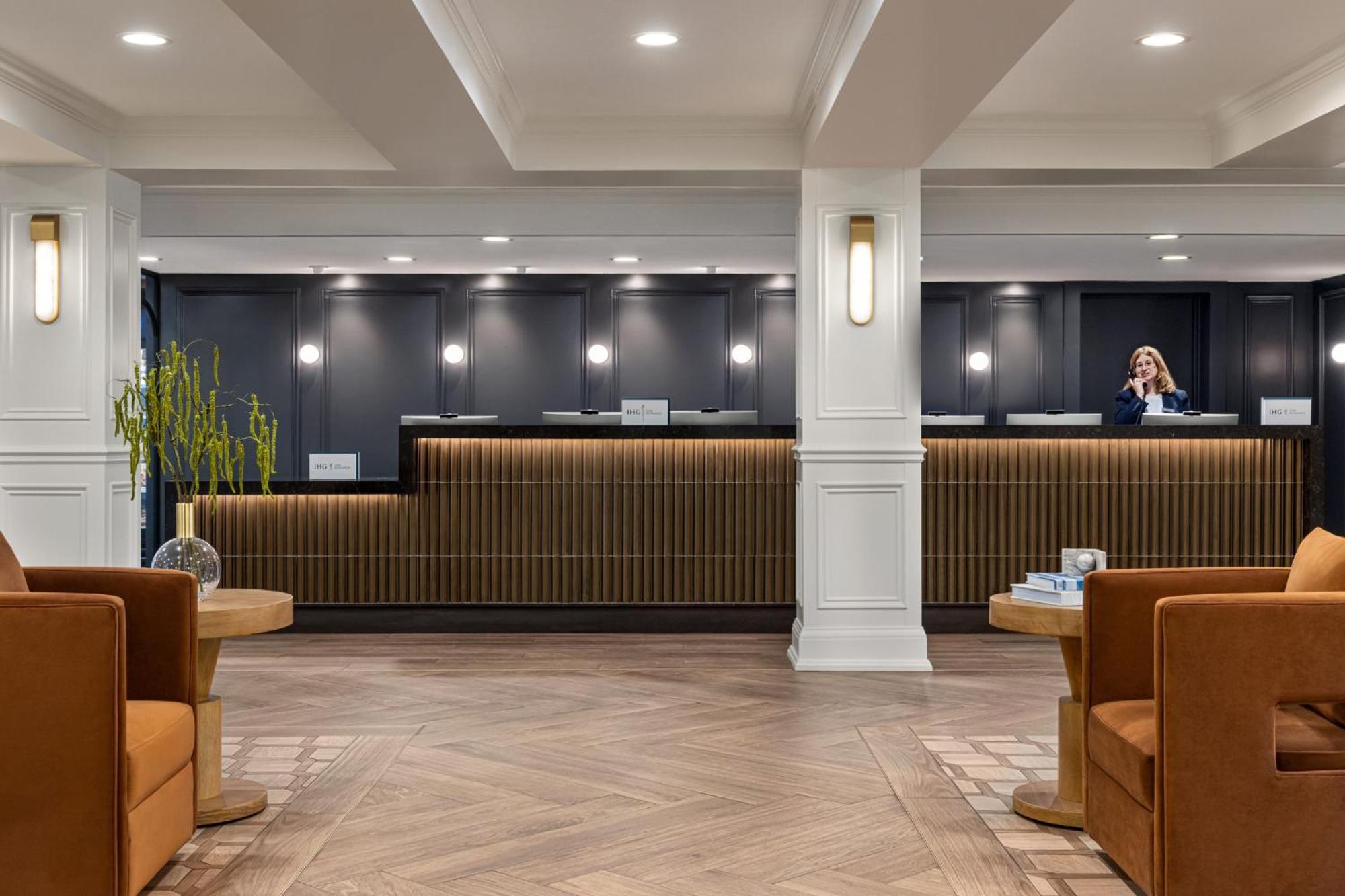 Hotel Crowne Plaza Airport Expo Ctr By Ihg Louisville-Jefferson County